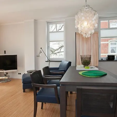 Alice Sonnenfisch Mit 2 Schlafzimmer & Balkon Binz